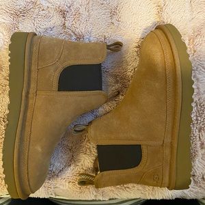 BRAND NEW! UGG Neumal Chelsea Boot- Women’s